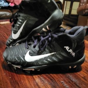 NIKE ALPHA CLEATS SZ 4.5Y Great Condition Black